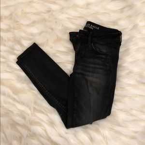 Black ripped faded American eagle skinny jeans